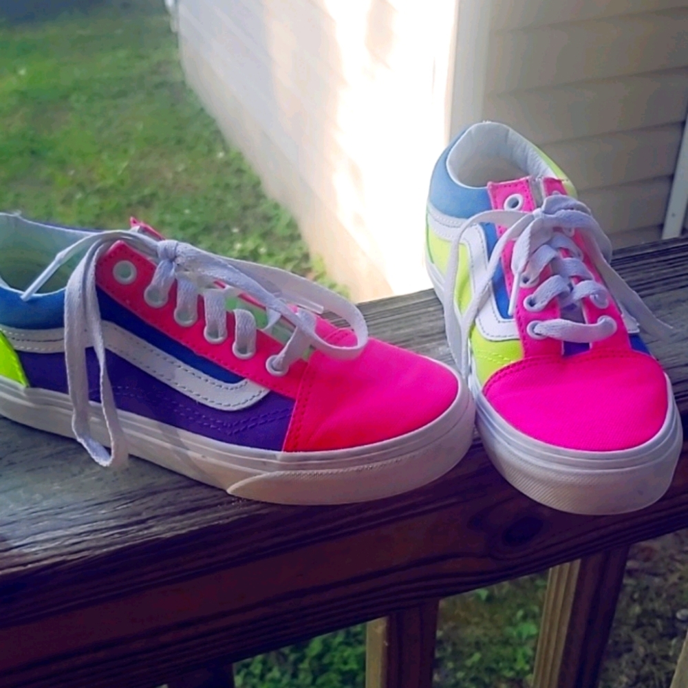 Little Girl Van Shoes